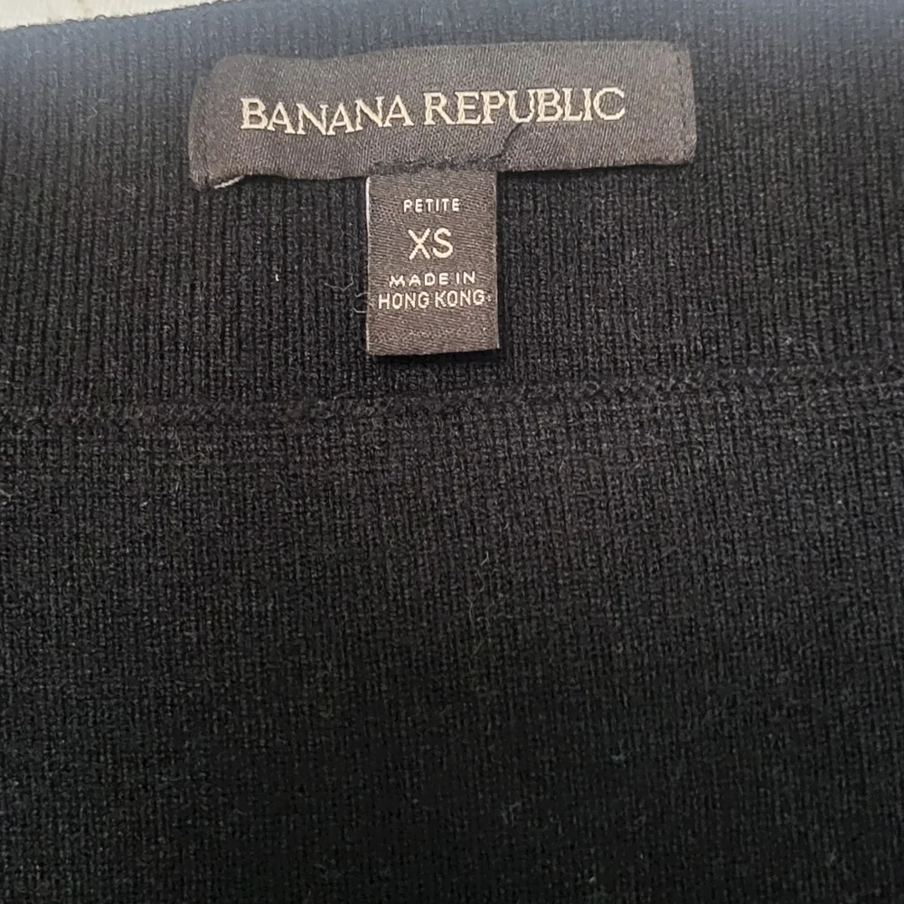 Elegant Black Square-Neck Puff-Sleeve Sweater Top| Banana Republic